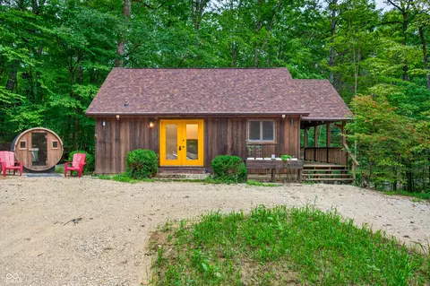 3380 Helmsburg Rd, Nashville, IN 47448