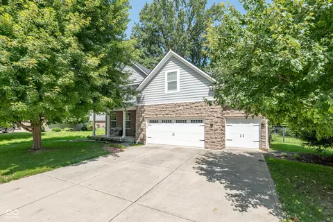 7508 Abundance Ln, Avon, IN 46123