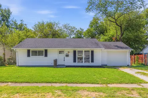 3930 Chateau Dr, Indianapolis, IN 46226