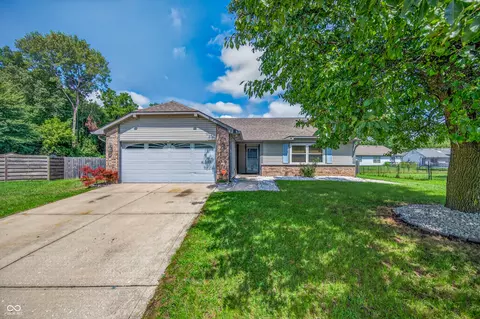6122 Carrie Pl, Indianapolis, IN 46237