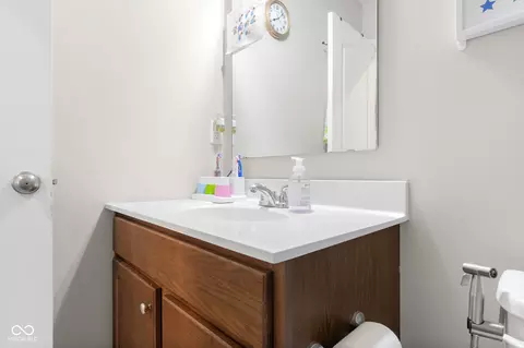 Bath - 8142 Lythrium Way, Plainfield, IN 46168 photo 8 of 8