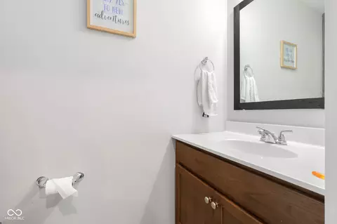 Bath - 8142 Lythrium Way, Plainfield, IN 46168 photo 3 of 8