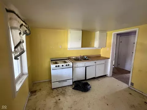 802 9th St, Bedford, IN 47421 photo 5