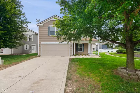 1364 Ellington Dr, Shelbyville, IN 46176