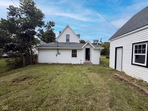 Exterior - 124 N Main St, Pendleton, IN 46064 photo 1 of 4