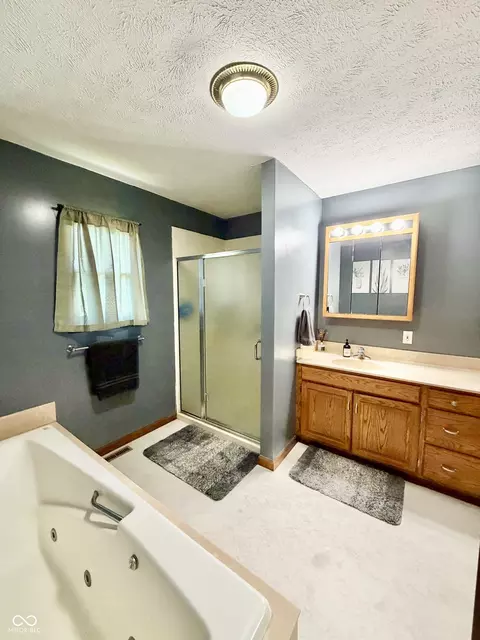 Bath - 2742 E 1450 N, Covington, IN 47932 photo 2 of 4