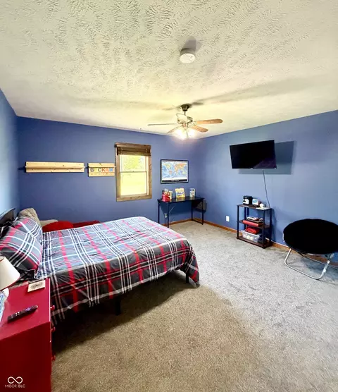 Bedroom - 2742 E 1450 N, Covington, IN 47932 photo 4 of 5