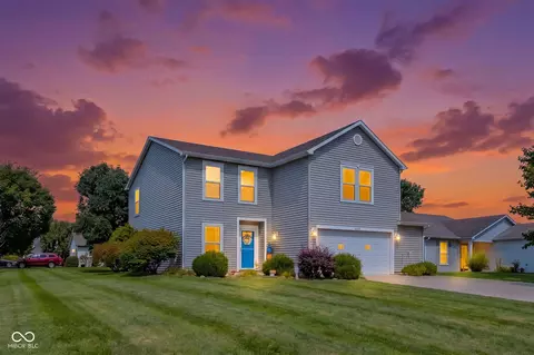 502 Streamside Dr, Greenfield, IN 46140