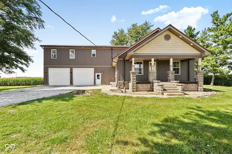 2332 N 700 E, Elwood, IN 46036