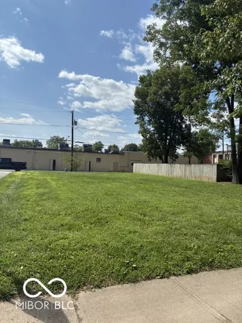 6520 Carrollton Ave, Indianapolis, IN 46220