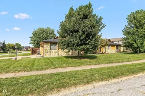 1608 Friendship Dr, Indianapolis, IN 46217
