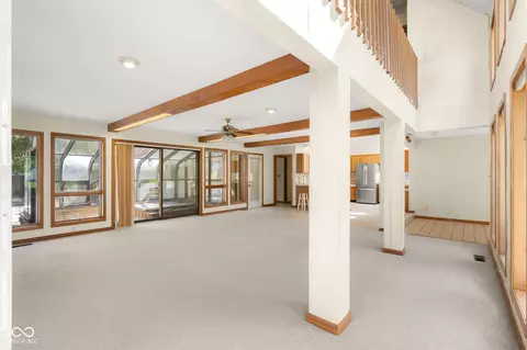 Living - 1058 Junco Dr, Columbus, IN 47203 photo 5 of 15