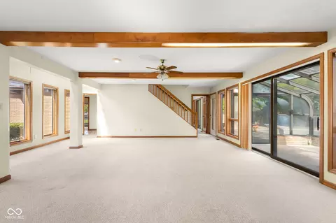 Living - 1058 Junco Dr, Columbus, IN 47203 photo 8 of 15