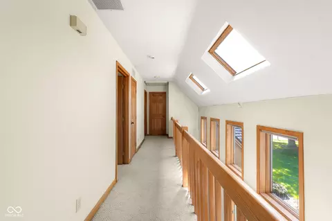 Entry Way - 1058 Junco Dr, Columbus, IN 47203 photo 3 of 3