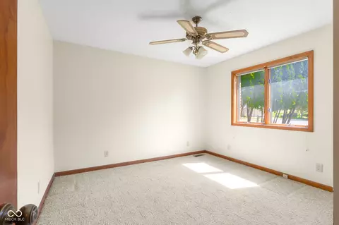 Bedroom - 1058 Junco Dr, Columbus, IN 47203 photo 5 of 9