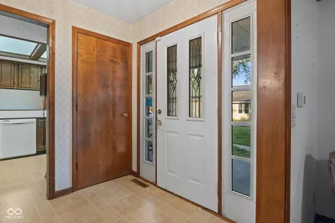 Entry Way - 555 Clark St, Brooklyn, IN 46111 photo 1 of 1