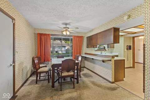 Dining - 555 Clark St, Brooklyn, IN 46111 photo 1 of 2
