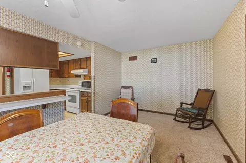 Dining - 555 Clark St, Brooklyn, IN 46111 photo 2 of 2