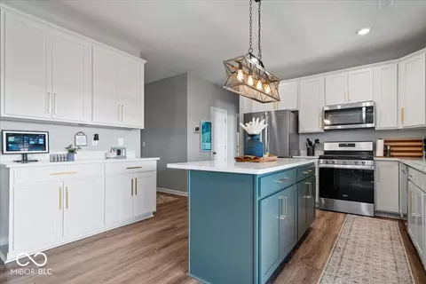 Kitchen - 615 Blarney Dr, Pendleton, IN 46064 photo 3 of 3