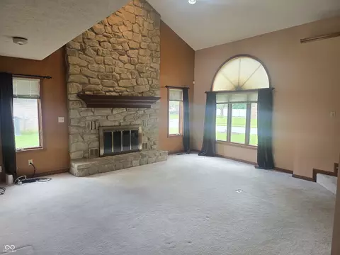 Living - 903 Corey Ln, Plainfield, IN 46168 photo 1 of 3