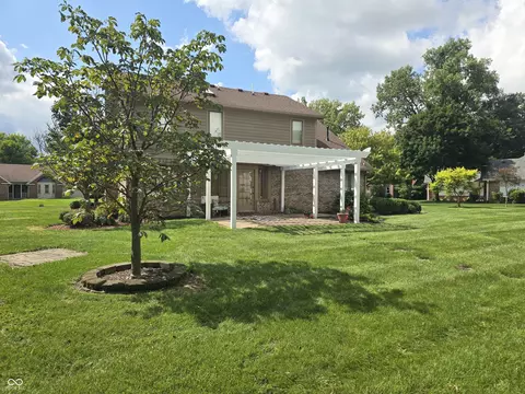Exterior - 903 Corey Ln, Plainfield, IN 46168 photo 5 of 8