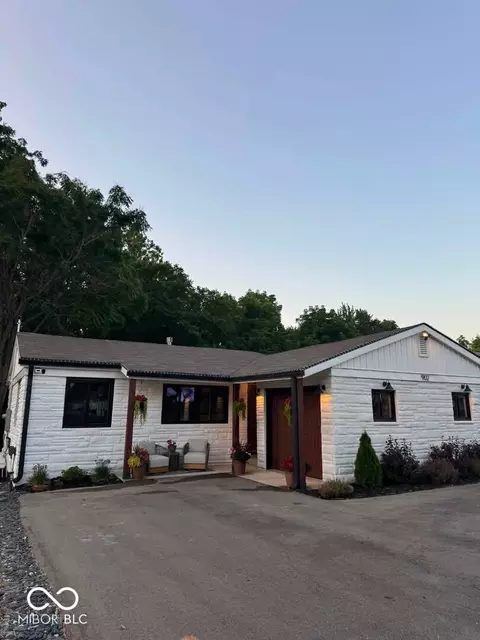 902 E Maple St, Frankton, IN 46044