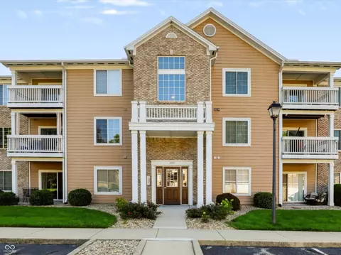 6509 Emerald Hill Ct #102, Indianapolis, IN 46237