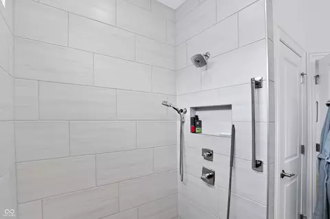 Bath - 14009 Rowling Pl, Carmel, IN 46033 photo 7 of 8