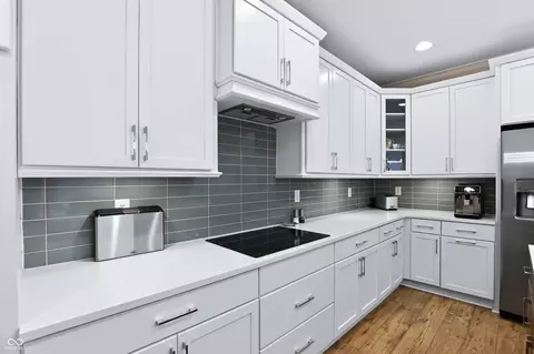 Kitchen - 14009 Rowling Pl, Carmel, IN 46033 photo 4 of 6