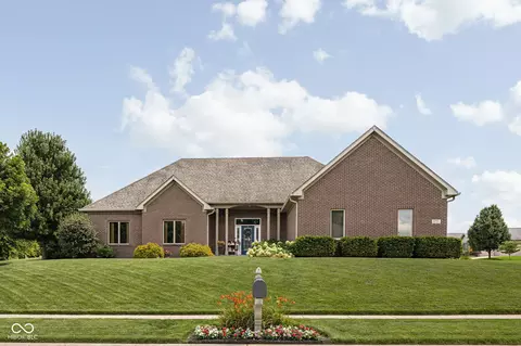 1797 Golden Field Dr, Greenwood, IN 46143