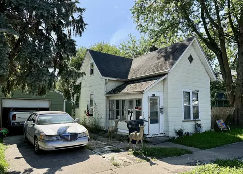 1814 Noble St, Anderson, IN 46016