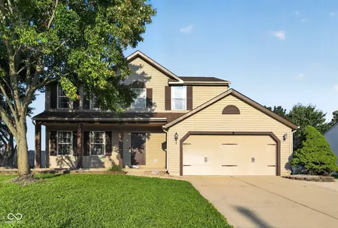 973 Thornwood Dr, Greenwood, IN 46143