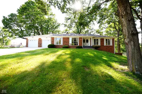 509 Oak Boulevard West Dr, Greenfield, IN 46140