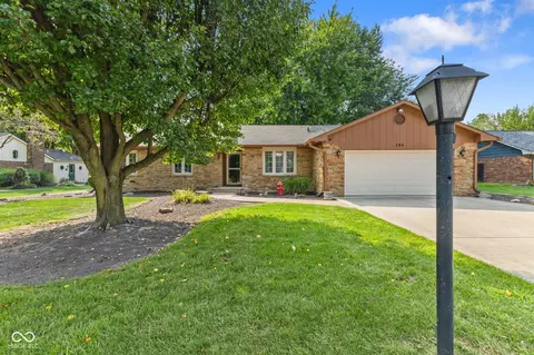 286 N Peterman Rd, Greenwood, IN 46142