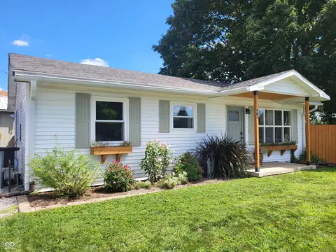 408 W 3rd St, Lizton, IN 46149