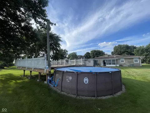 739 W Gossett Rd, Frankfort, IN 46041