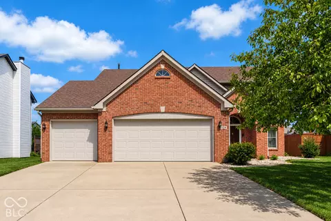 1224 Knapps Ct, Greenwood, IN 46142