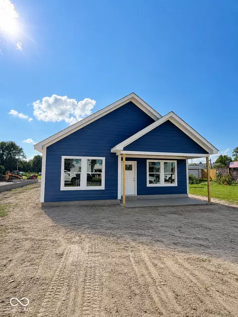406 N 10th St, Elwood, IN 46036