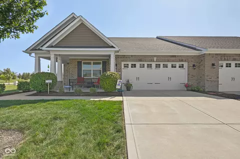 96 Darrough Dr, Greenwood, IN 46143