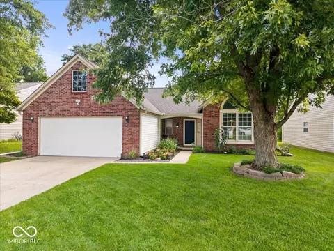 6035 Liverpool Ln, Indianapolis, IN 46236