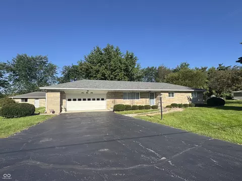 1865 Cicero Rd, Noblesville, IN 46060
