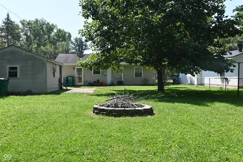 Exterior - 304 E Park, Plainfield, IN 46168 photo 5 of 7