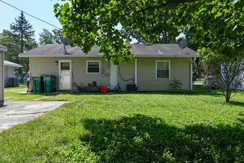 Exterior - 304 E Park, Plainfield, IN 46168 photo 3 of 7