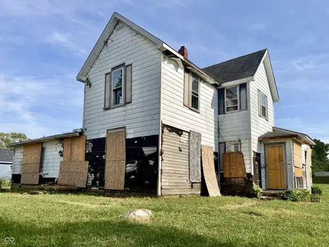 321 W 22nd St, Anderson, IN 46016