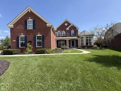2801 Newbury Ct, Zionsville, IN 46077