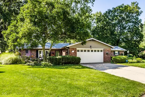 7990 Hoover Ct, Indianapolis, IN 46260