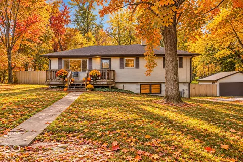245 W Elm St, Jamestown, IN 46147