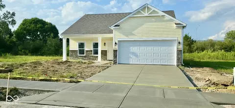 2349 N Liberty Lakes Dr, Greensburg, IN 47240