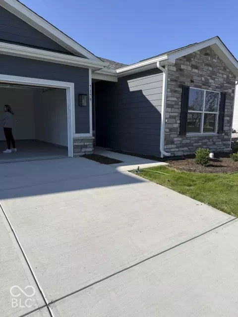 7179 Fowler Dr, Whitestown, IN 46075
