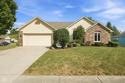 3215 Summerfield Dr, Indianapolis, IN 46214
